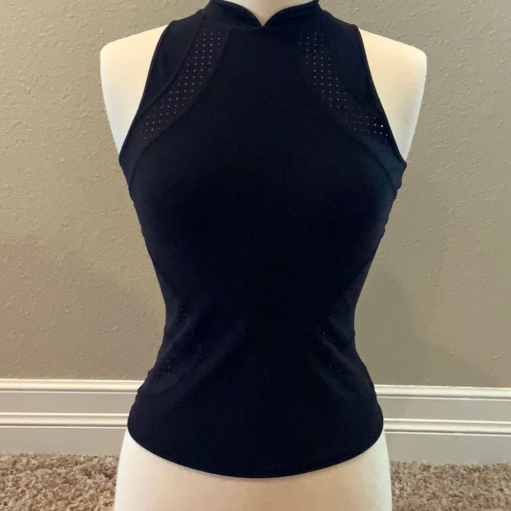 Lululemon - reversible swim shirt✨